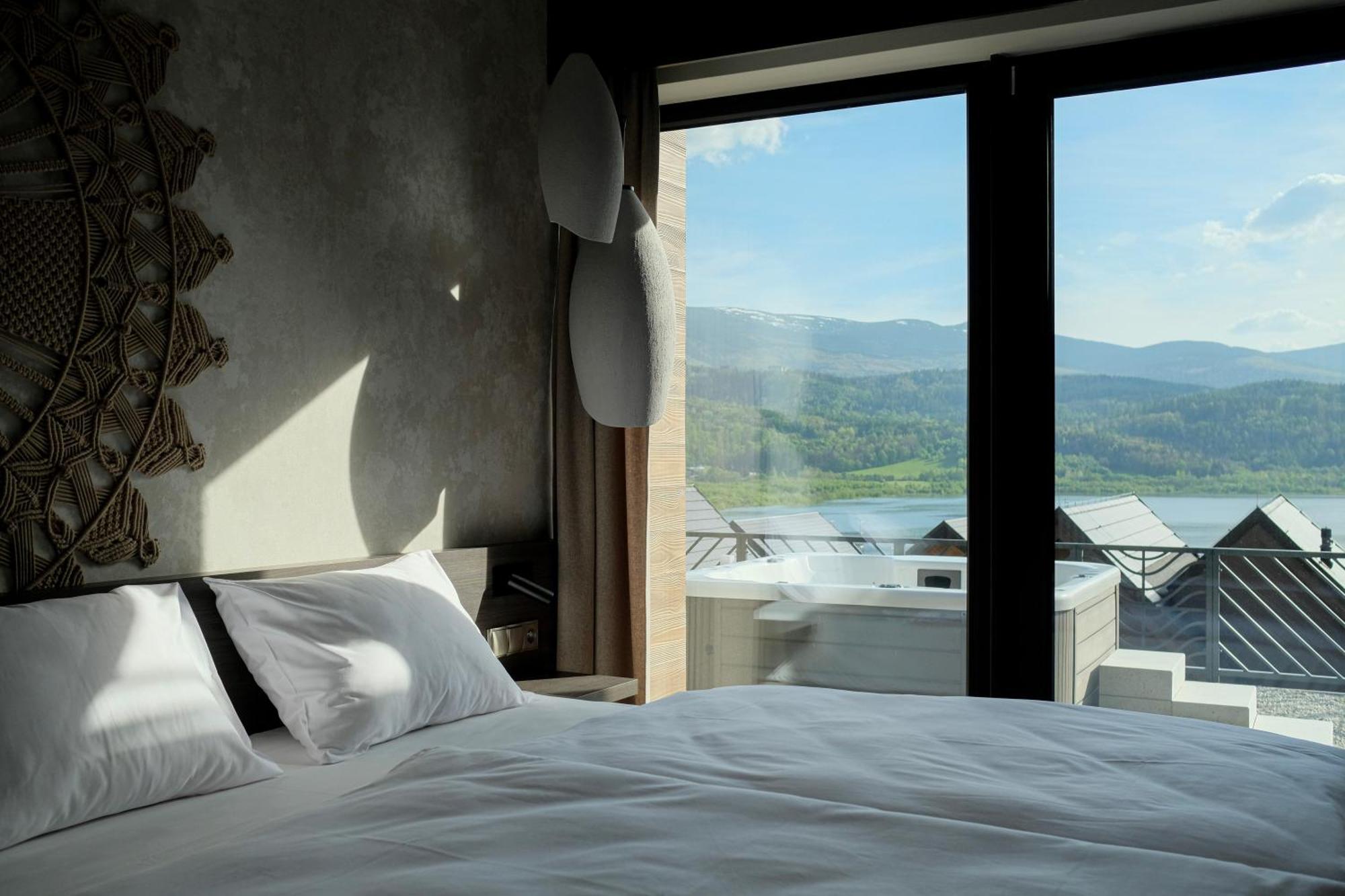 Wille W Lake Hill Karkonosze Resort & Spa Sosnowka  Bagian luar foto
