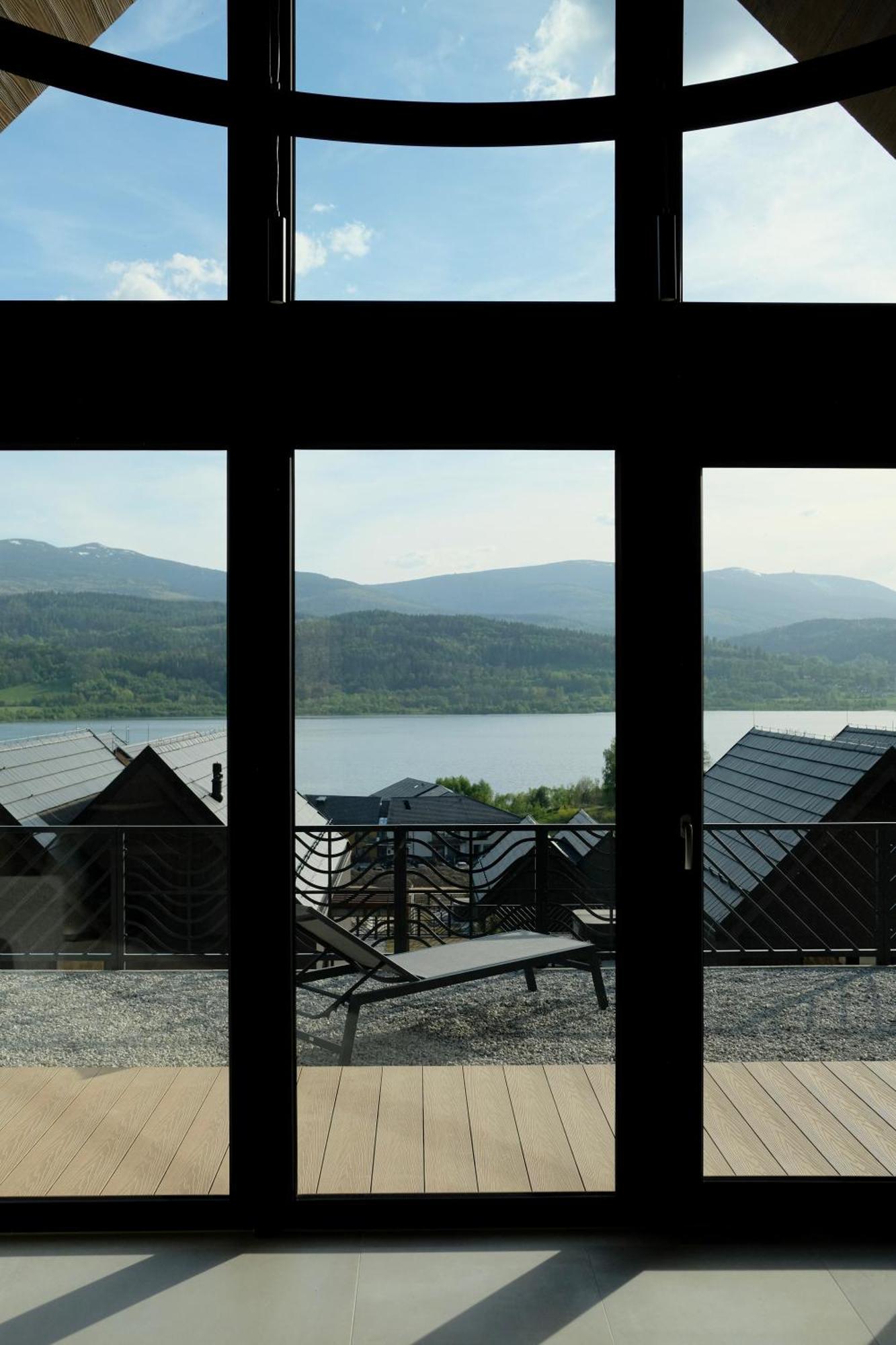 Wille W Lake Hill Karkonosze Resort & Spa Sosnowka  Bagian luar foto
